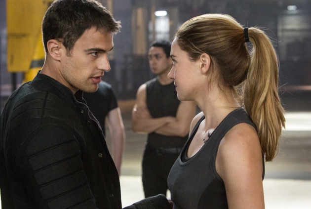Theo James and Shailene Woodley in DIVERGENT